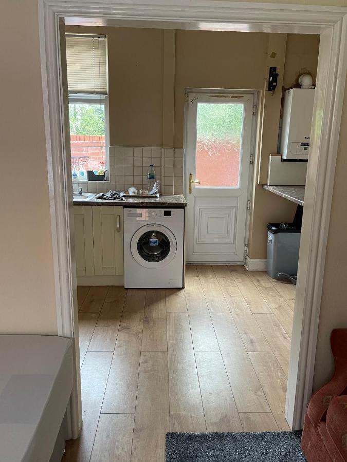 Pc Lodge Kingswood St Preston R1 المظهر الخارجي الصورة